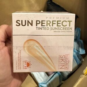 Premium Sun Perfect Tinted Sunscreen - Cream